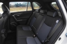 Toyota RAV4, rear seats